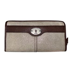 Fossil Beige and Dark Brown Women's Wallet